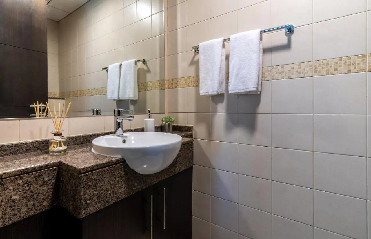The Smart Concierge - Bay Central Dubai Apartment